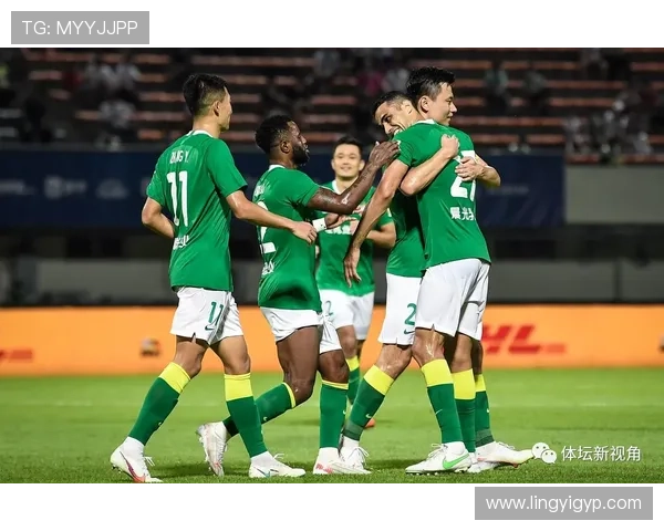 重庆排球队以85分领跑大满贯积分榜展现强劲实力